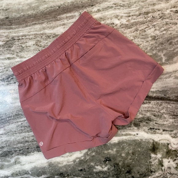 lululemon athletica Pants - Lululemon Spring Break Away Short 3” Size 4 Quicksand